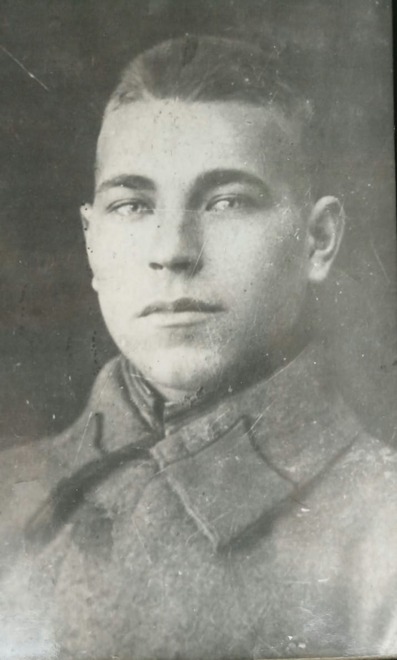 Грищенко Михаил Иванович, 02 ноября 1923 г.р., участие в ВОВ с октября 1941 г. 175 стрелковый полк, госпитализация: ранение в руку, после госпитализации работа в ВОХРе. Медали за победу над Германией, за доблестный труд, орден Отечественной войны 2 степен