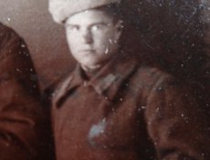 Швидко Моисей Филимонович (1924-2006). Призван на войну в 18 лет. Воевал в Маньчжурии, участник Японской войны, прошагал с противотанковым ружьем до окончания войны. До 1947 служил в Находке. Награжден 2 медалями и орденом Отечественной войны.