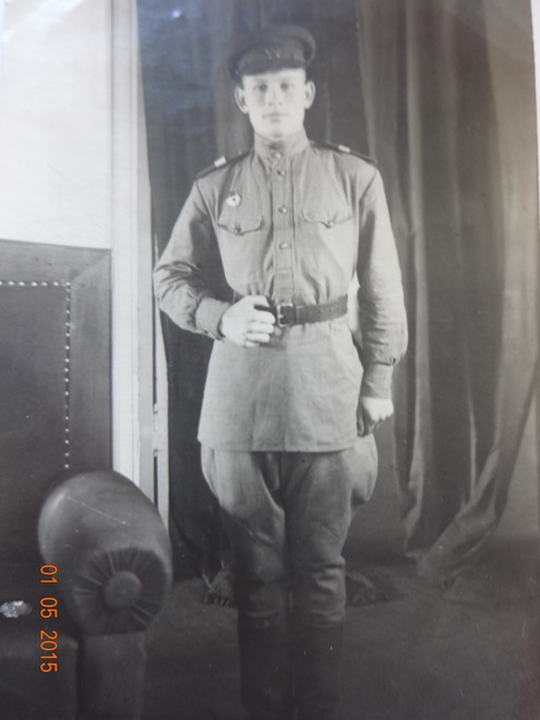 Сухих Николай Осипович (1924-2011г.г.), 3-й Белорус. фронт, 277-ая стр. Рославльская Краснозн.. орд. Суворова и Кутузова див., ком-р миномётного и зенитного расчета. Орден ВОВ I ст., За боевые заслуги", «За взятие Кёнигсберга», «За победу над Германией»