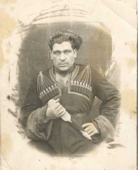 Вишневский Николай Семенович (1922-1999). Призван 1941. Сержант, дошел до Кенигсберга. Медаль «За отвагу», «За боевые заслуги», «За победу над Германией в Великой Отечественной войне 1941–1945 гг.», «За взятие Кенигсберга». Фото прислала семья Вишневских