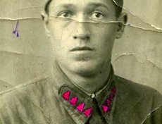 Голосницкий Евгений Леонидович (1924-вечно). Ленинградский фронт старший пионервожатый средней школы, гвардии подполковник. Заместитель политрука пулемётной роты. Встретил Победу в Прибалтике. Демобилизован по инвалидности.