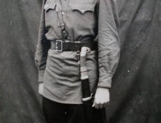 В боях получил легкое ранение в левую руку 27.09.1942 года. Участвовал в боях по защите СССР с 24.03.1943 по 25.02.1944 Волховский фронт, с 25.02.1944 Ленинградский фронт.