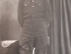 Казанов Иван Семёнович, фото сделано в Берлине 11 июля 1946 года, Иван попал на войну в 1942 году в составе 62 армии под командованием Чуйкова, а вернулся в 1946 году, в бою за Сталинград был награждён медалью «За отвагу».