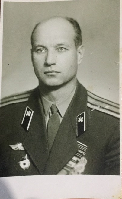 Гуличев Павел Иванович (1926-2012). Призван после освобождения г.Воронежа. Дошёл до Берлина. После войны Павел Иванович стал профессиональным военным и посвятил всю свою жизнь армии.