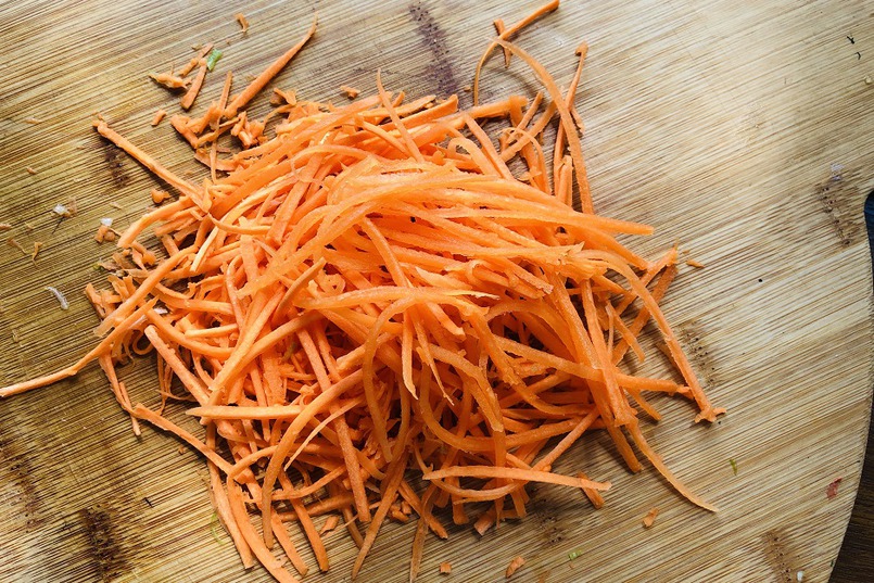 Лапша из моркови