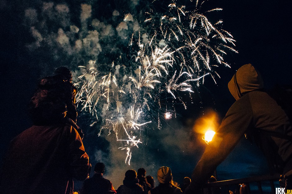 Фейерверк на День города в 2015 году.