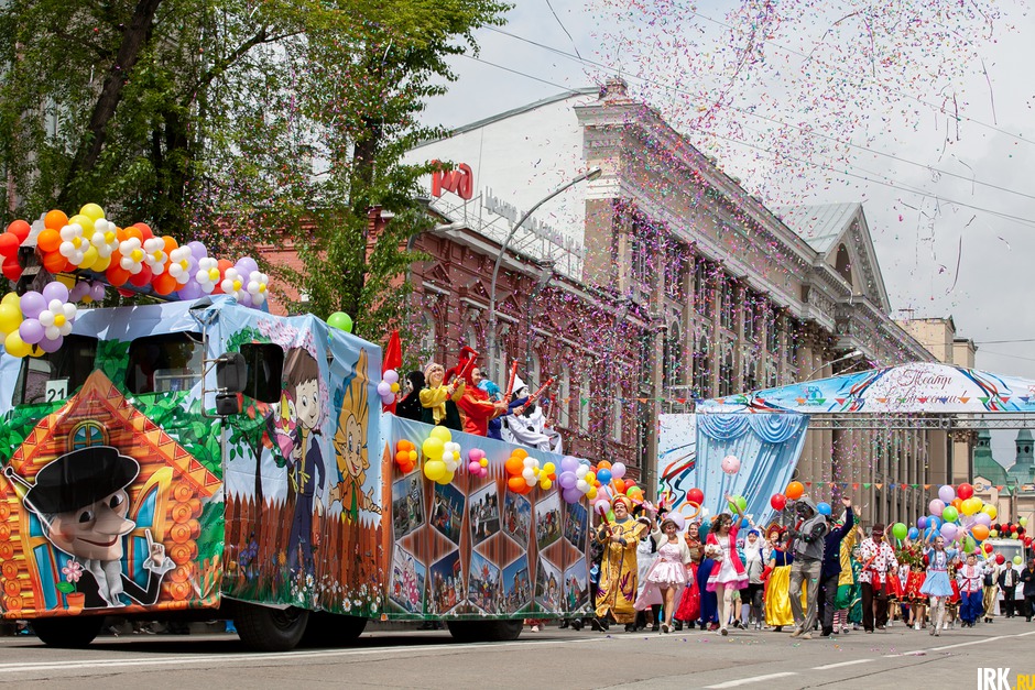 2019 год: Иркутск отметил свое 358-летие. Одним из главных событий традиционно стало праздничное шествие, в котором приняли участие более 50 колонн (в 2018 году в шествии участвовало 125 колонн).