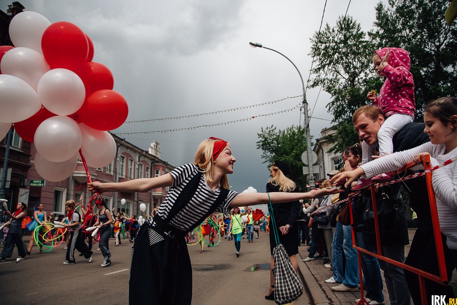 2015 год: карнавалы на День города проходят с 2010 года. В 2015 году событие переименовали в праздничное шествие.