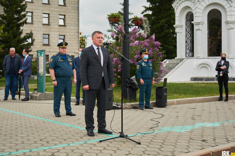 С праздником пожарных поздравил врио губернатора Иркутской области Игорь Кобзев.
