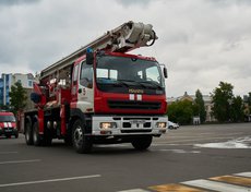 Колонна стартовала с площади графа Сперанского.