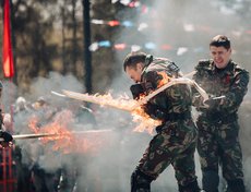 2015 год: на площади имени Кирова (сейчас площадь графа Сперанского) состоялись торжественное шествие войск Иркутского гарнизона и показательные выступления сотрудников силовых структур.