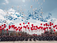 2015 год: показательные выступления на площади Кирова.