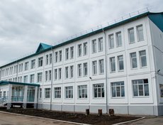 Школа в деревне Ревякина отремонтирована более 8 лет назад, но содержится в идеальном порядке