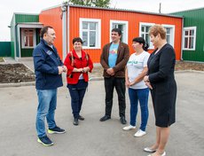 Леонид Фролов посетил малокомплектную школу в деревне Галки, капитально отремонтированную в 2018 году