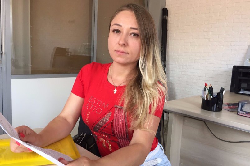 Алена встретилась с журналистом IRK.ru, чтобы рассказать о состоянии своего брата