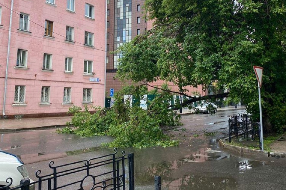 На улице Горького