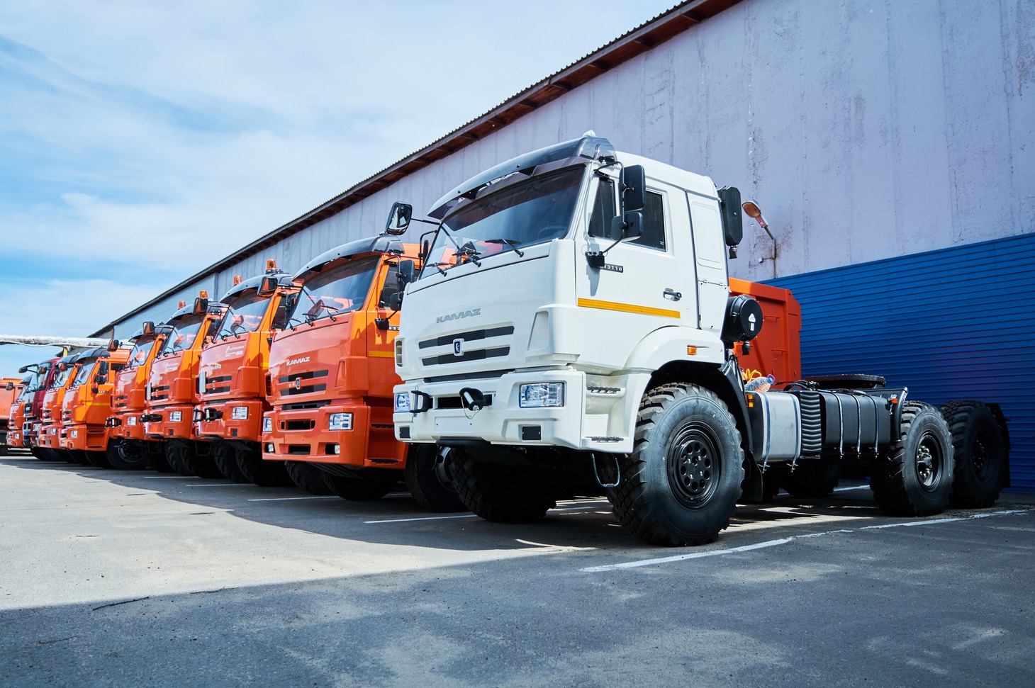 Автомобили на продажу