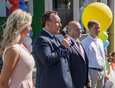 С открытием учреждения поздравил мэр Иркутского района Леонид Фролов