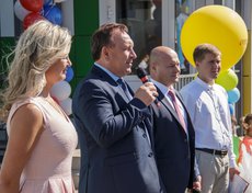 С открытием учреждения поздравил мэр Иркутского района Леонид Фролов