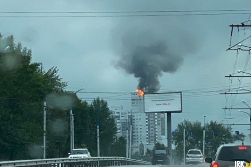 Пожар произошел на крыше первой блок-секции ЖК «Сантоки»