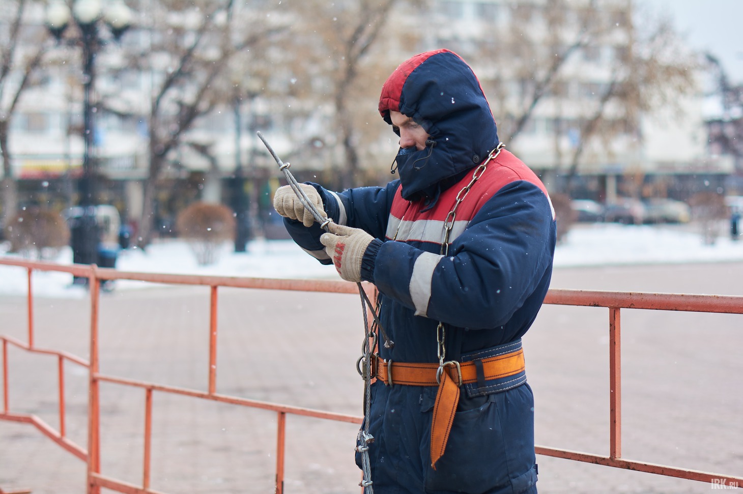 Все высотные работы проводятся с использованием страховочных поясов