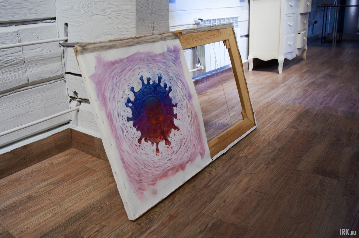 Работа «Коронавирус» стала популярной в соцсетях