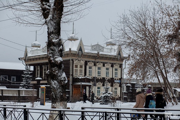 Градусы иркутск. Иркутск в феврале фото. Ирк КП зимний Иркутск фото. Фото ночного Иркутска зимой из окна.