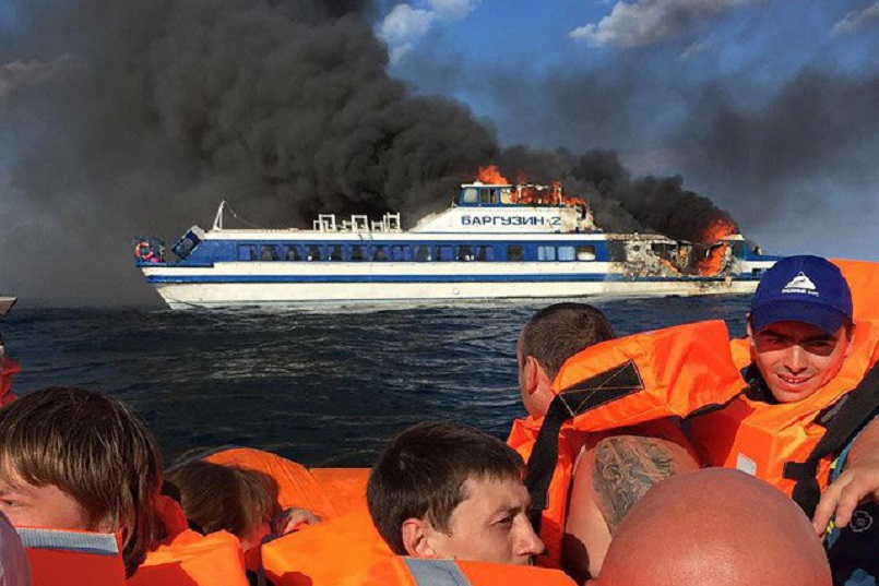 Пожар на теплоходе «Баргузин» в 2015 году
