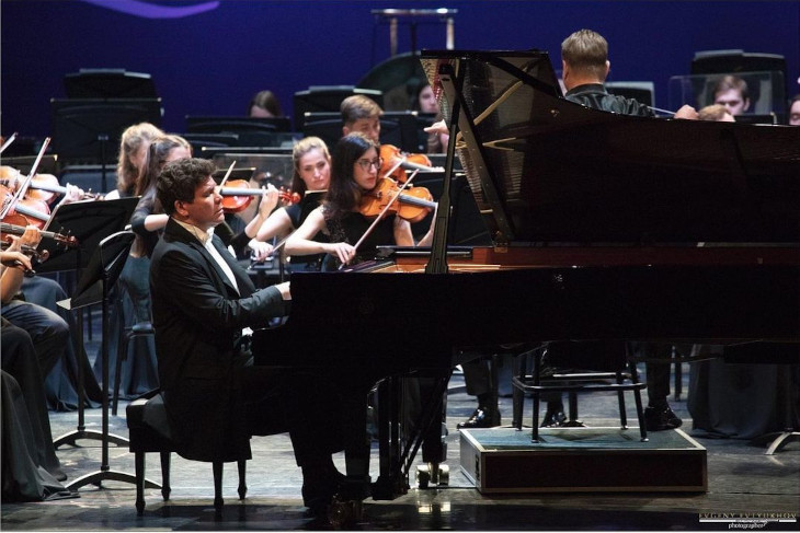 Денис Мацуев и Российский национальный молодежный симфонический оркестр. Фото со страницы РНМСО в «Инстаграме»