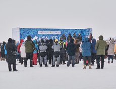 В день открытия фестиваля зрителей ждала развлекательная программа. Вход в этом году был свободный.