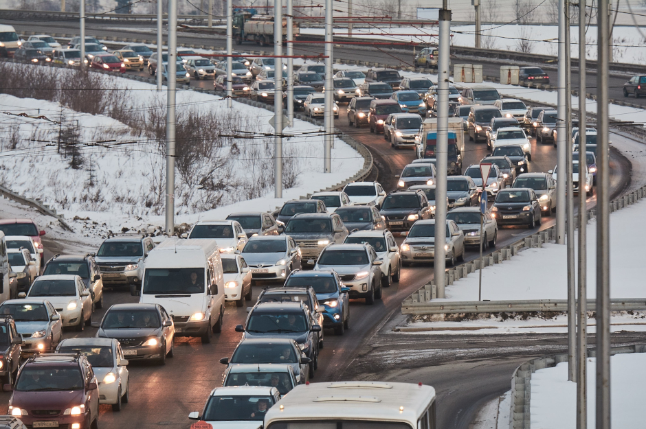 Съезд с Академического моста. Фото Маргариты Романовой