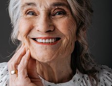 Людмила Потопахина-Донская, 81 год: «Папа всегда говорил, что я самая красивая.  Я равнодушна к морщинам. Есть да и есть. Я такая какая есть. Мне и так хорошо живется. Я делаю каждый день зарядку».