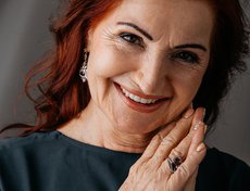 Изольда Баженова, 78 лет: «Я чувствую себя молодой. Мне нравится жить, помогать людям, быть полезной. У меня большой круг общения. Я счастливый человек».