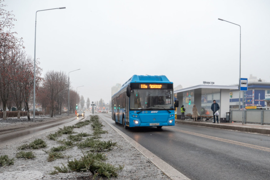 Выделенные полосы для общественного транспорта в Белгороде. Фото Аркадия Гершмана