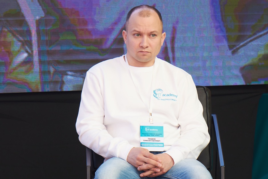 Преподавателями программы являются ключевые сотрудники Института информационных технологий и анализа данных ИРНИТУ, специалисты энергетического и металлургического бизнесов En+ Group, а также сотрудники Microsoft и других крупных компаний.