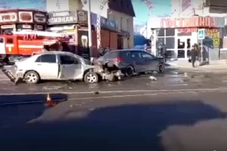 Скриншот видео с места аварии. ГУ МВД России по Иркутской области