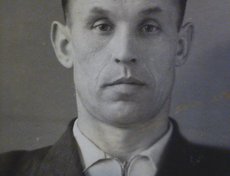 Агафонов Степан Гаврилович 23.12.1924 г.-31.03.2001 г.  рядовой,  1942-1947 г.г.  Служил - 96 отдельный артиллерийский дивизион. Награды- Медаль « За победу над Японией»
