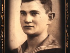 Ривкинд Моисей Яковлевич, 15.03.1919 г.р. Принимал участие в битве за Москву зимой 1941-1942гг, был командиром пулемётной роты.