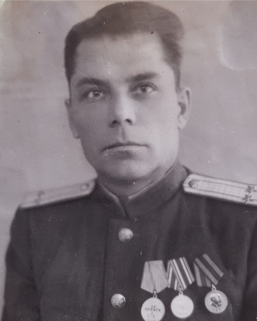 Манцивода Борис Константинович подполковник мед.службы, хирург. Уроженец г. Слюдянка Ирк.обл.