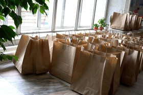 Штаб помощи врачам организовал доставку обедов в медучреждения Иркутска