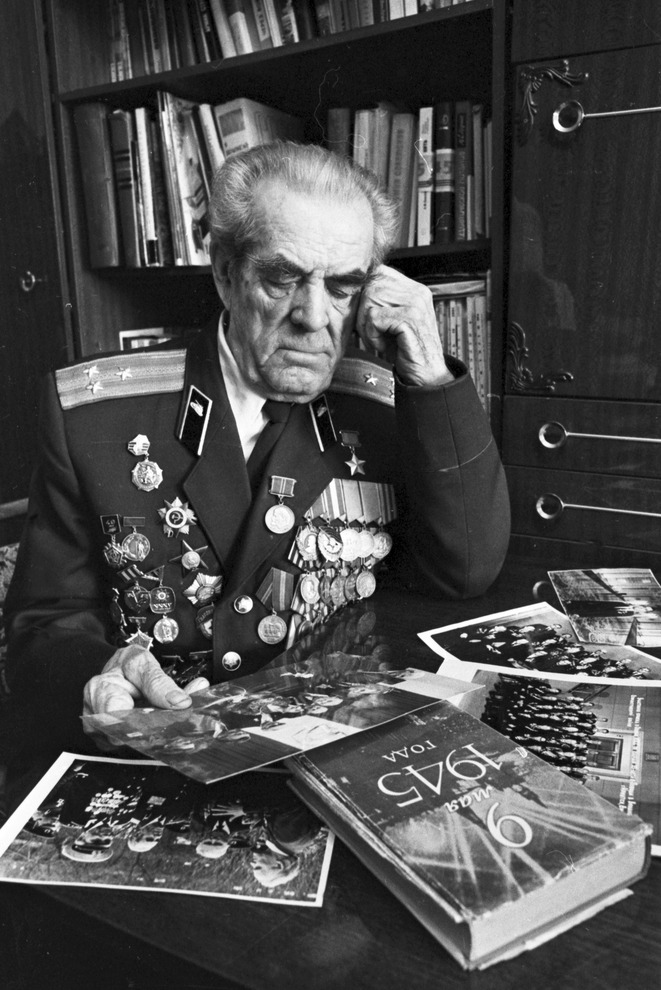 1992 год. Участник Великой Отечественной войны, Герой Советского Союза Василий Петрович Лызин