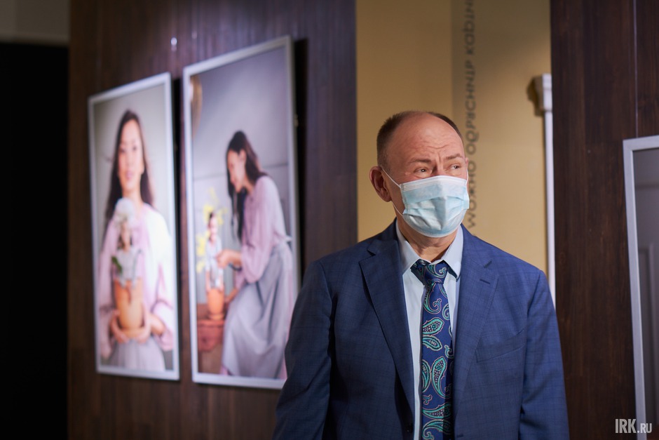 Хирург Юрий Козлов впервые увидел фотографии на презентации и сразу узнал детей.