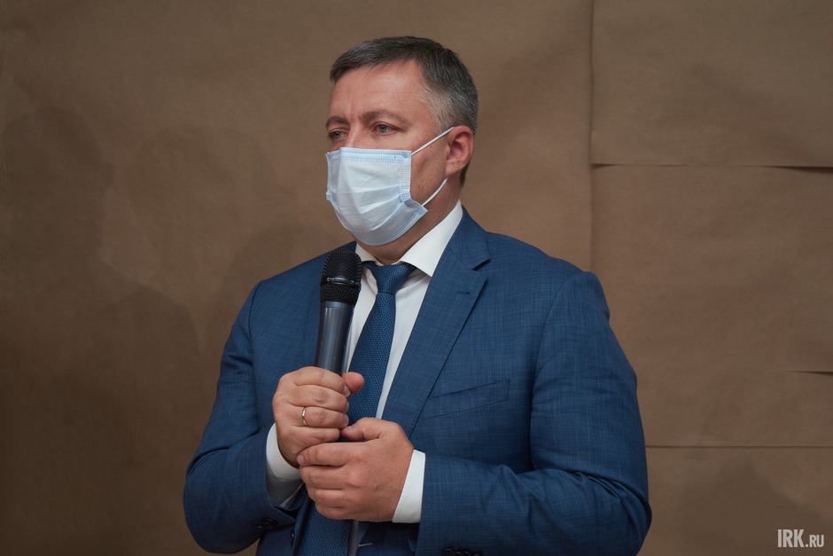 Игорь Кобзев: «Надо всегда думать о лучшем. Вера в лучшее способна сделать невозможное. Сегодня я услышал много аплодисментов и аплодировал сам от чистого сердца. Я восхищён и преклоняюсь перед профессионализмом врачей».