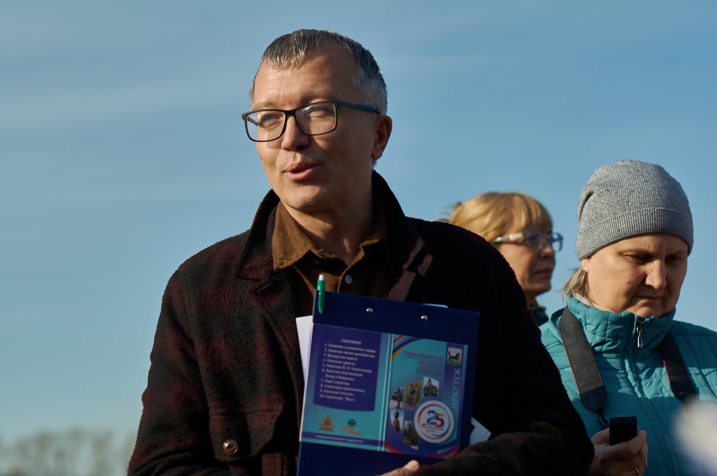 Историк Алексей Петров* провел экскурсию по набережной