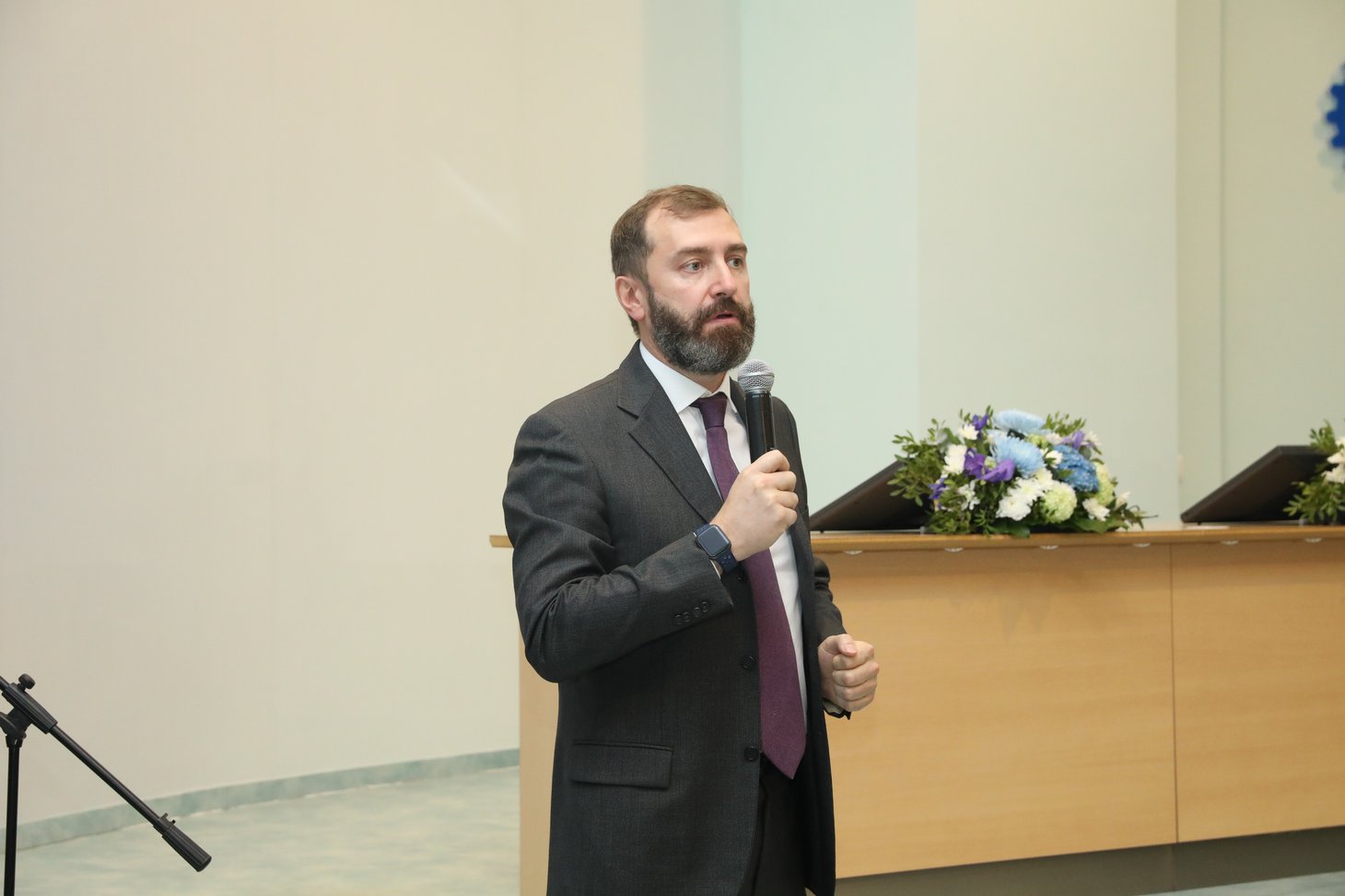 Александр Ведерников, спикер Законодательного собрания Иркутской области