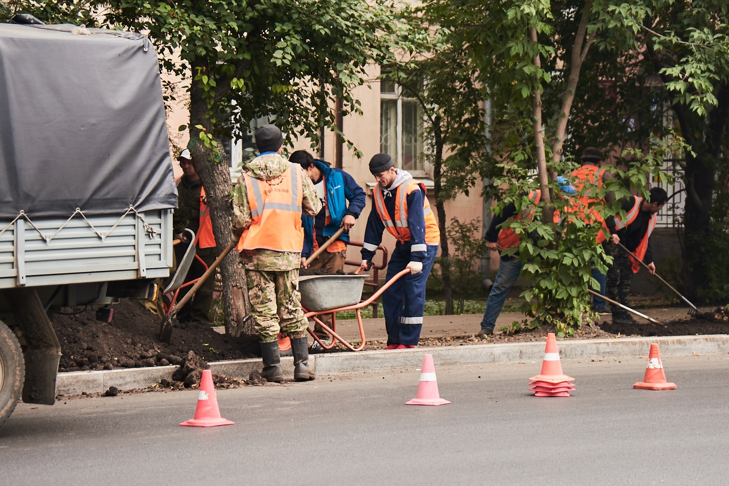 Масштабный ремонт на участке протяженностью более 2,5 километра — от Маратовского кольца до Ушаковской