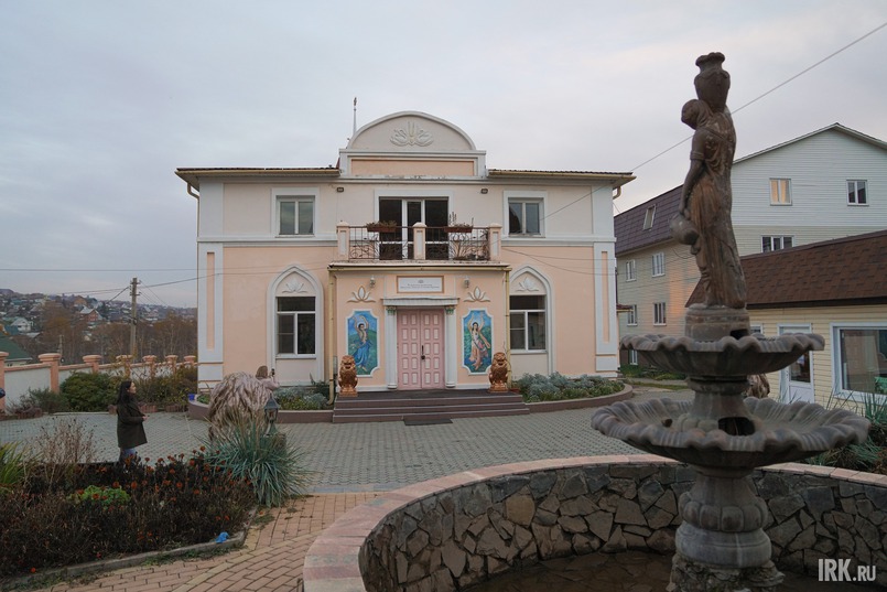Храм общества сознания Кришны находится в поселке Сергиев Посад