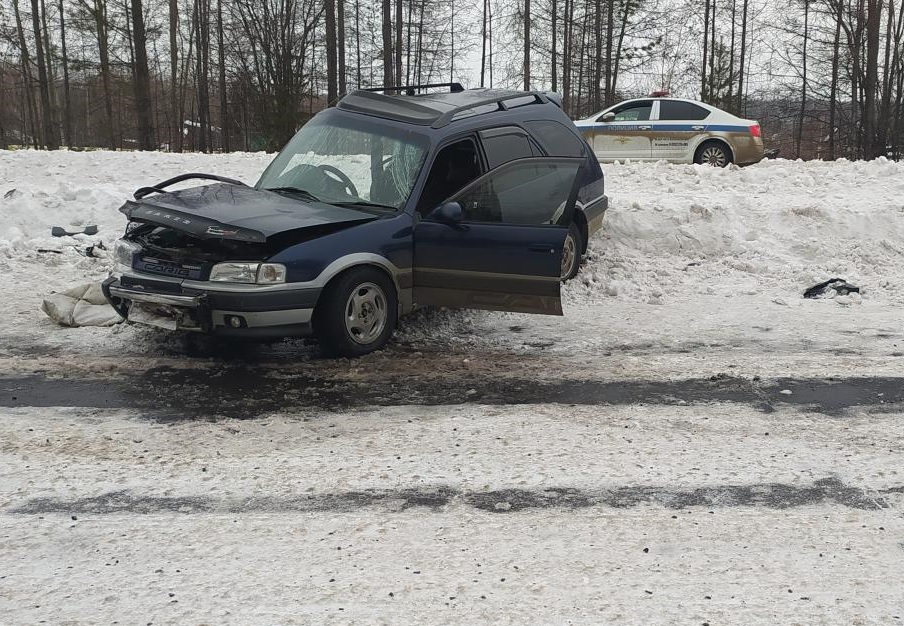 Водитель автомобиля Toyota Sprinter Carib скончался на месте