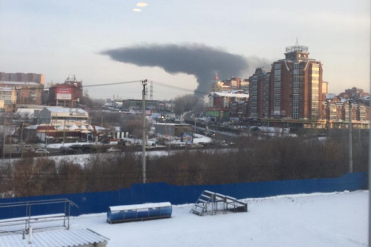 Площадь возгорания составила 80 квадратных метров. Фото пресс-службы ГУ МЧС России по Иркутской области