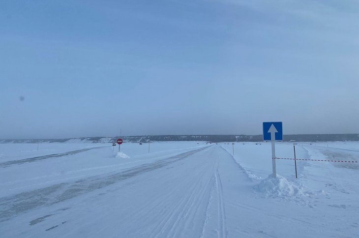 Установленная грузоподъёмность переправы через реку Уда  — пять тонн. Фото с сайта news.myseldon.com